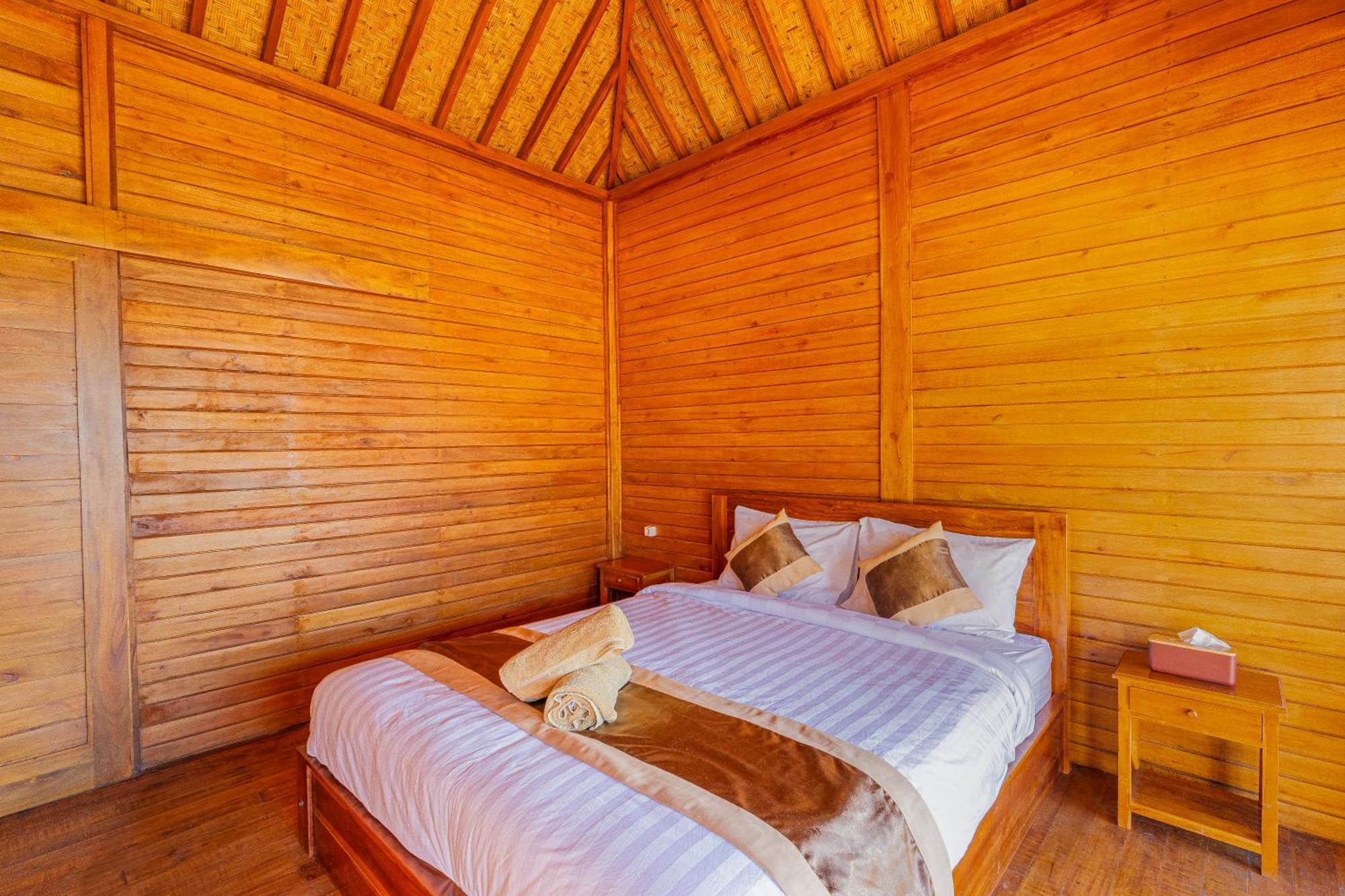 D Sila'S Tepi Danu Villas Kintamani & Natural Hot Spring Exterior photo
