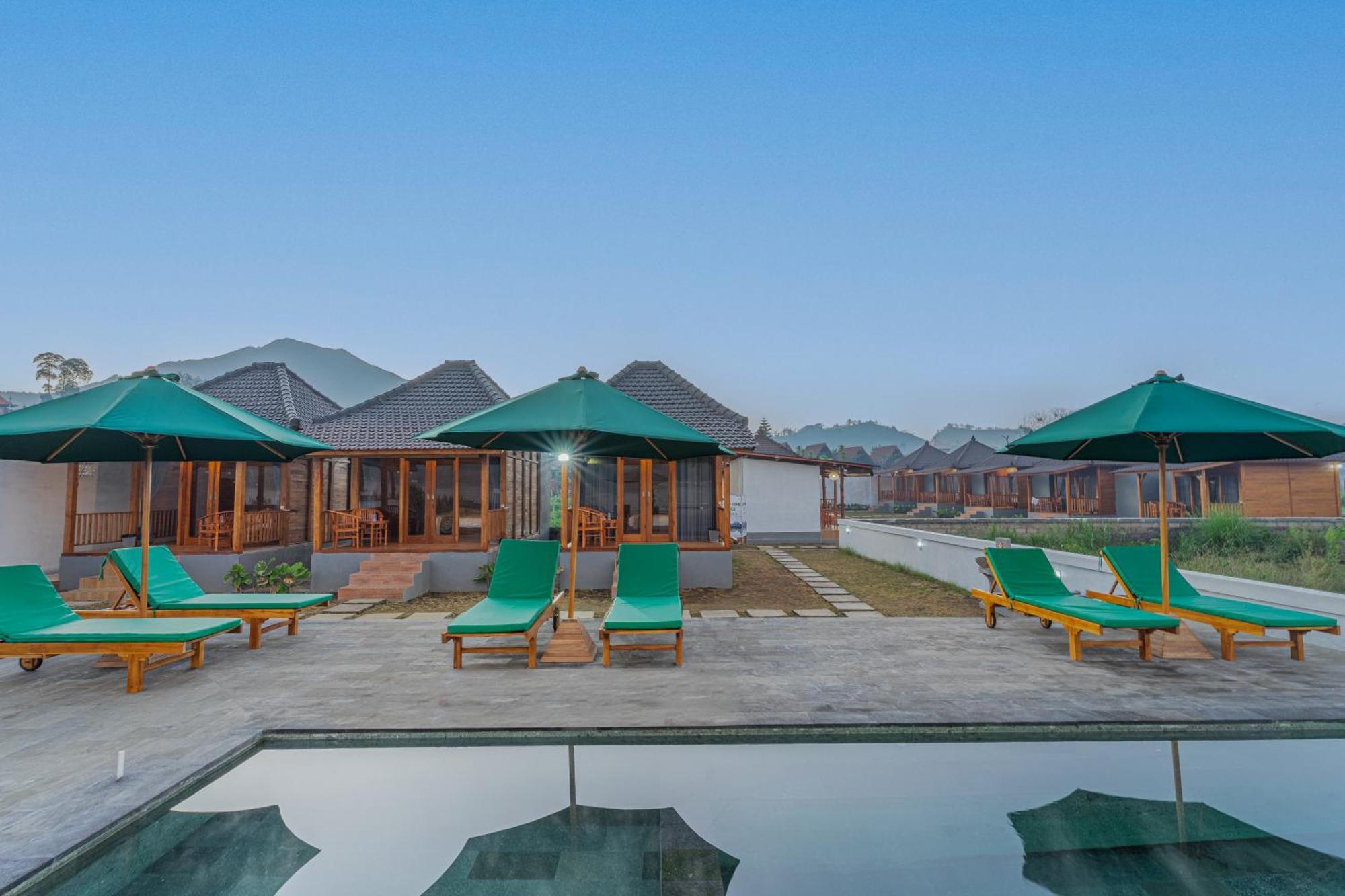 D Sila'S Tepi Danu Villas Kintamani & Natural Hot Spring Exterior photo