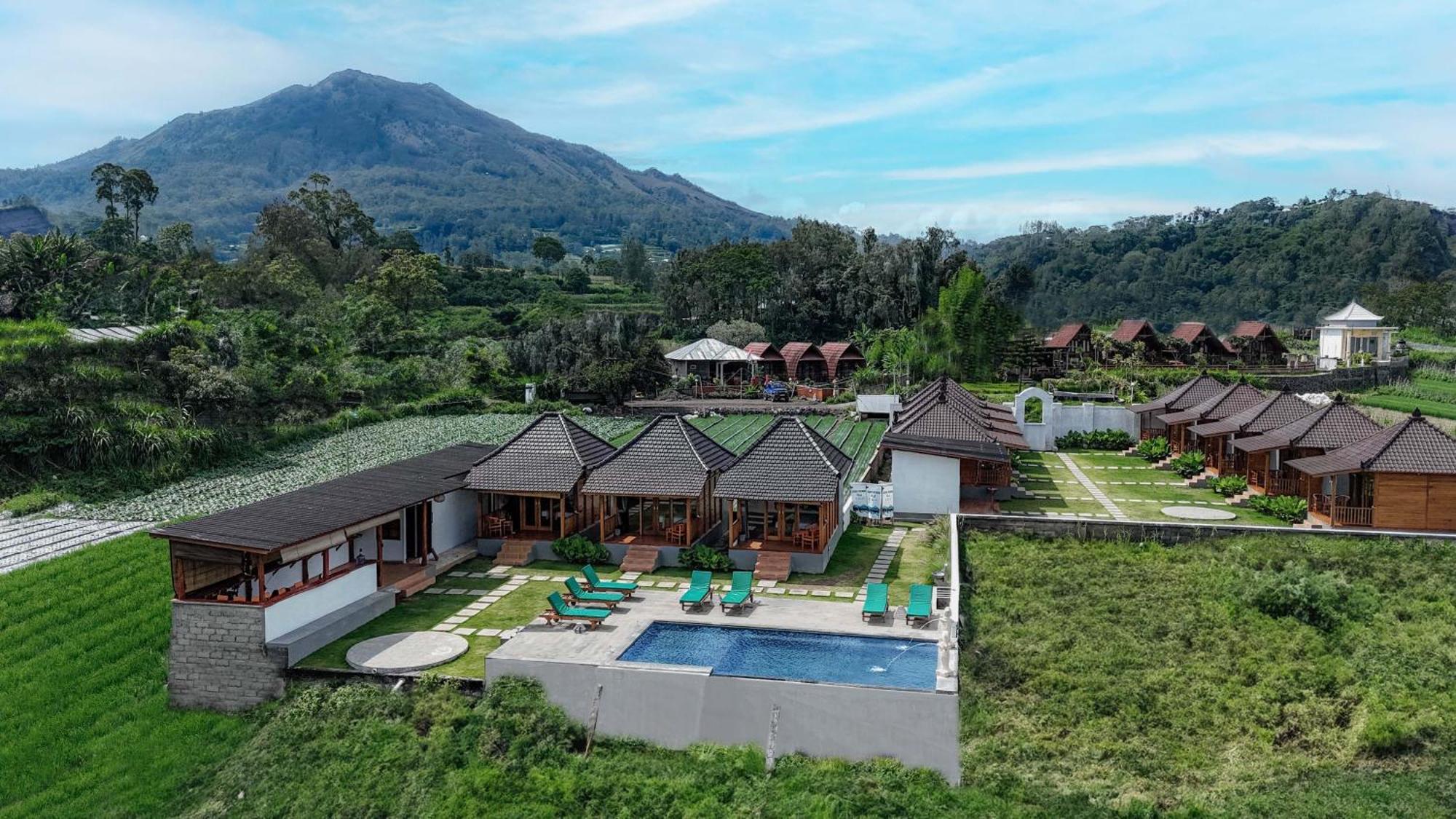 D Sila'S Tepi Danu Villas Kintamani & Natural Hot Spring Exterior photo